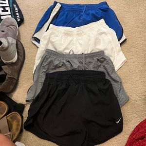 Nike shorts pack all size medium